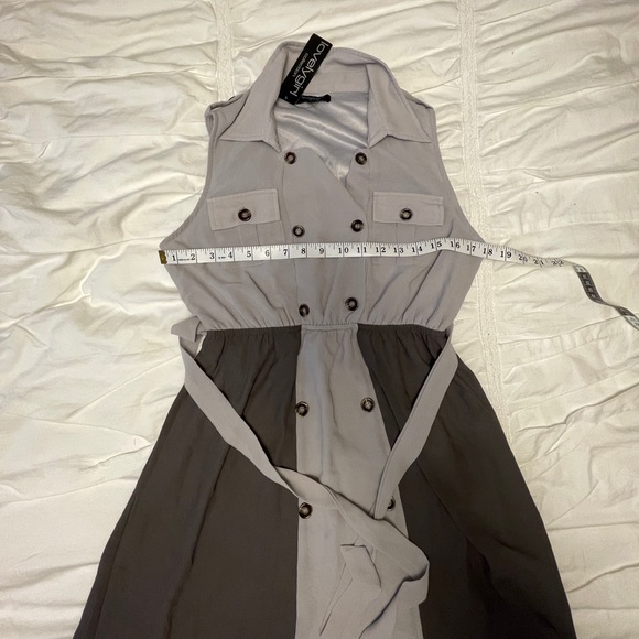 💕2 for $25💕
BRAND NEW Two-tone grey sleeveless dress - Picture 5 of 7